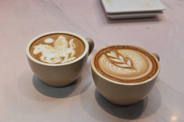 传统的加工咖啡豆受到咖啡爱好者的欢迎